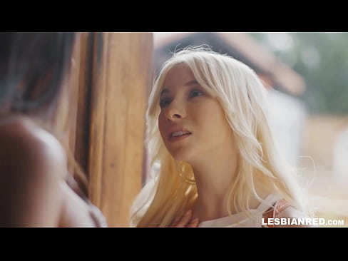 ❤️ Jenta kommer hjem noen måneder senere og ender opp med å spise stemorens fitte ❤️ Russisk porno ved no.hentaisea-com.ru ❌️❤